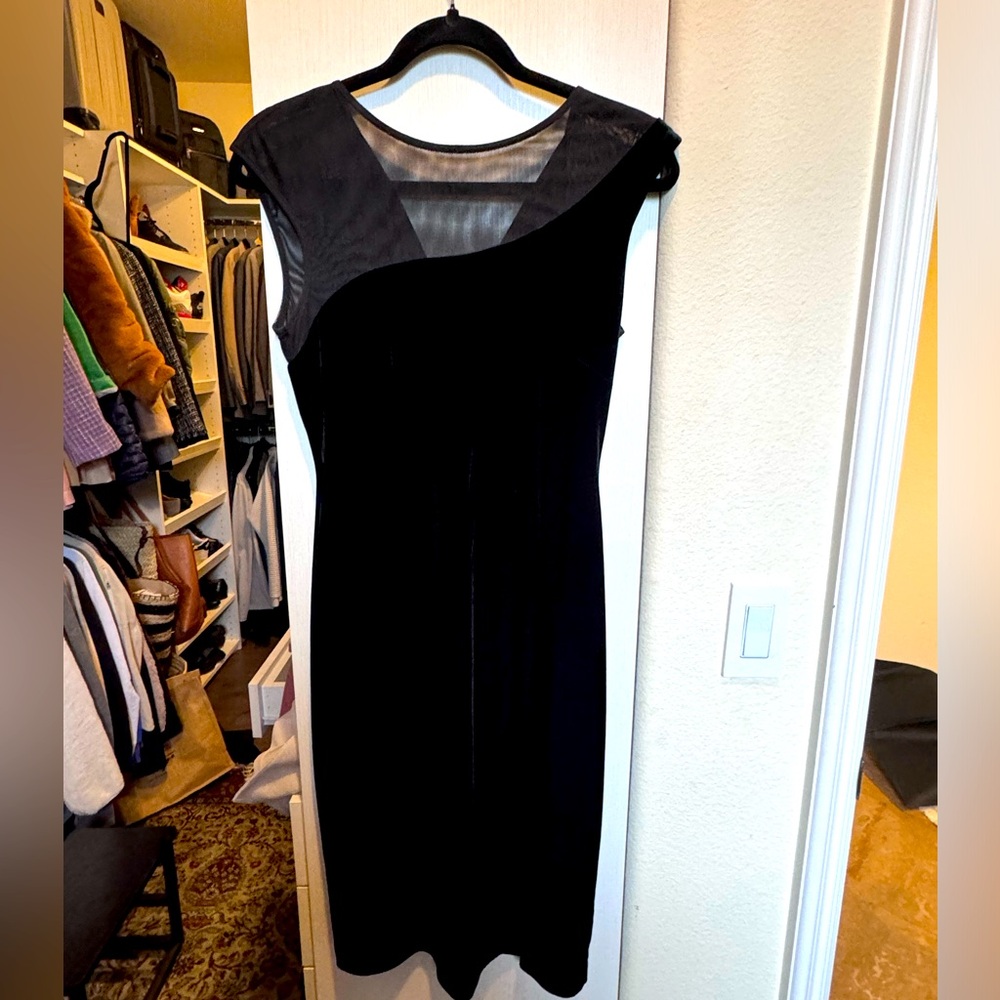 Vince Camuot Black Velvet Dress